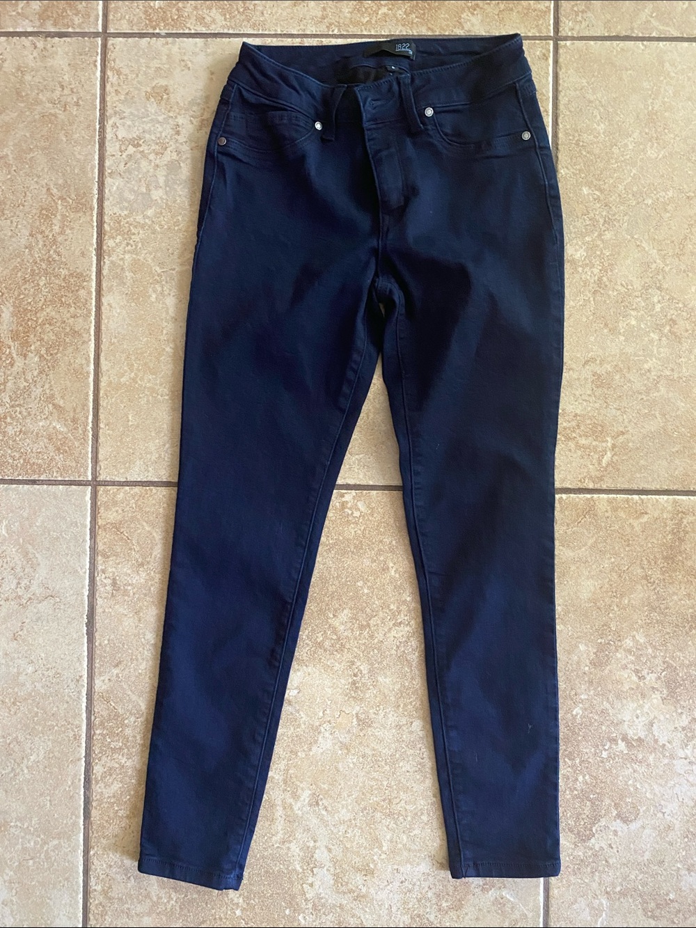 1822 Denim Women’s Skinny Jeans in Navy size 6